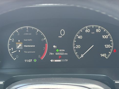 Used 2024 Honda Pilot Touring image 19