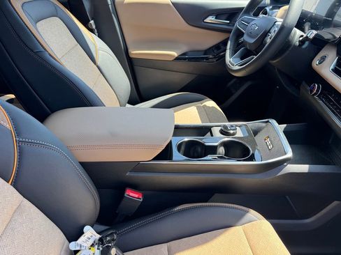 New 2026 Chevrolet Equinox ACTIV FWD image 8