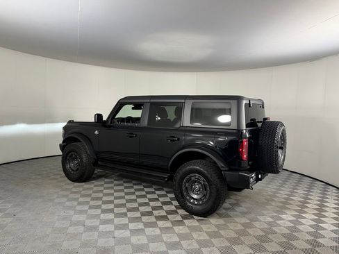 Used 2025 Ford Bronco Outer Banks w/ Sasquatch Package AWD/4WD image 10