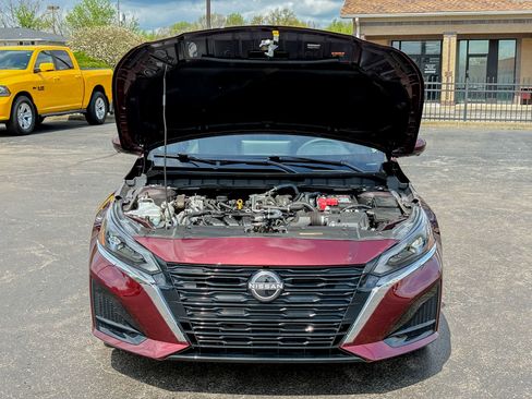 Used 2025 Nissan Altima 2.5 SL image 34