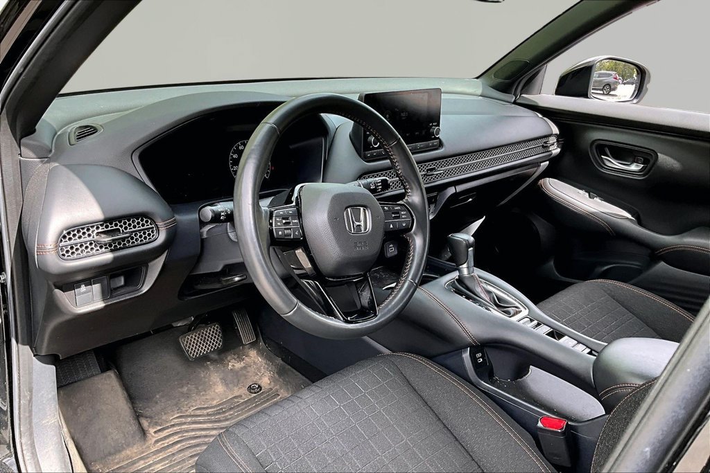 Used 2024 Honda HR-V Sport image 14