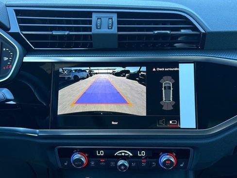Certified 2025 Audi Q3 2.0T Premium w/ Convenience Package AWD/4WD image 19