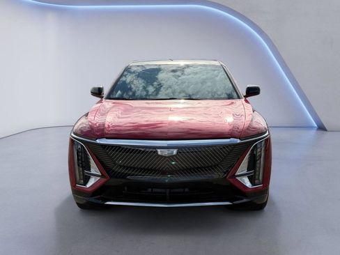New 2026 Cadillac Lyriq Luxury image 8