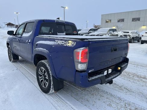 Used 2023 Toyota Tacoma TRD Sport image 3
