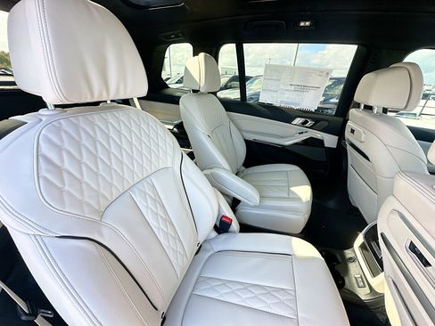 New 2026 BMW X7 xDrive40i w/ M Sport Package image 21