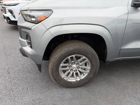 New 2026 Chevrolet Colorado LT w/ LT Convenience Package AWD/4WD image 7