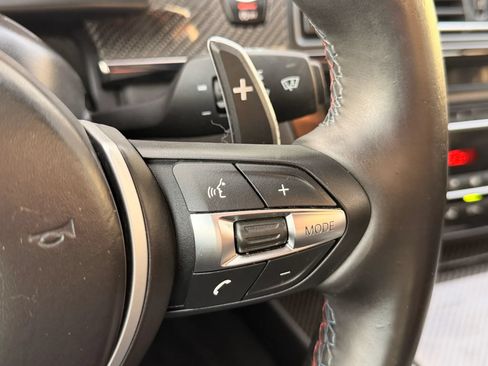 Used 2017 BMW M6 Convertible RWD image 32