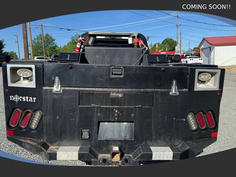 Used 2023 Ford F350 Lariat AWD/4WD image 4