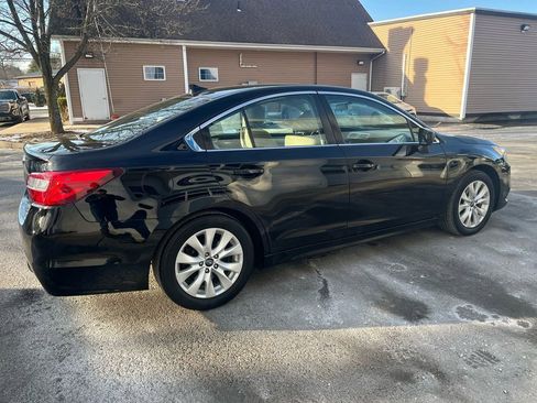 Used 2017 Subaru Legacy 2.5i Premium image 5