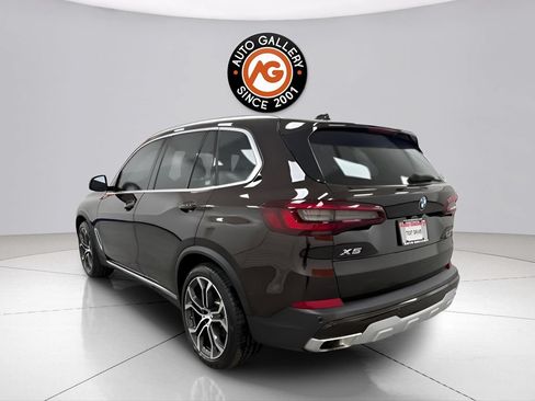 Used 2023 BMW X5 xDrive40i w/ Premium Package AWD/4WD image 5