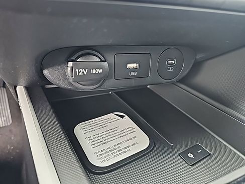 New 2026 Hyundai Elantra Limited FWD image 20