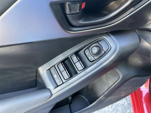 Certified 2025 Subaru Impreza 2.0i image 16