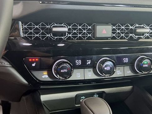 Used 2025 Honda Accord EX-L image 14