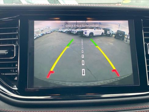 Used 2025 Dodge Durango GT AWD/4WD image 17