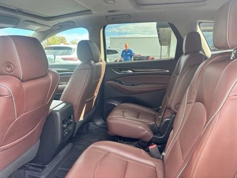 Used 2021 Buick Enclave Avenir w/ Avenir Technology Package AWD/4WD image 9