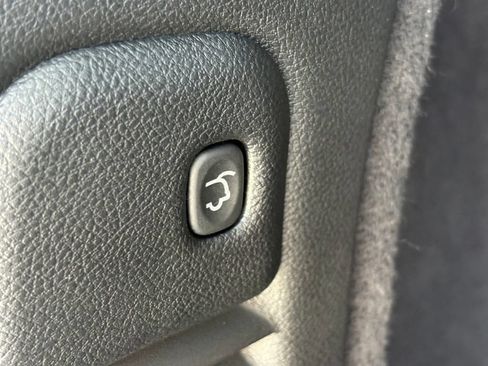 Used 2024 Dodge Durango GT RWD image 19