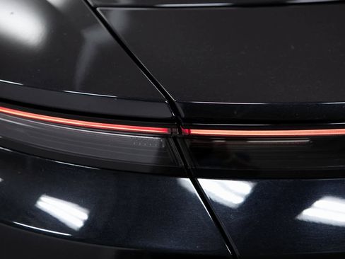 Certified 2020 Porsche Taycan Turbo S image 34