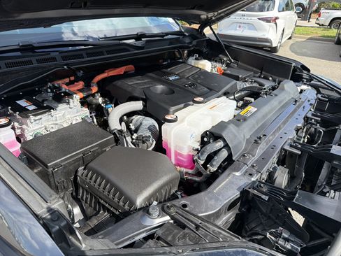 Used 2024 Toyota Tundra Limited w/ TRD Off-Road Package RWD image 21