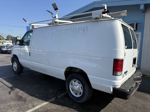 Used 2009 Ford E-350 and Econoline 350 Super Duty image 3