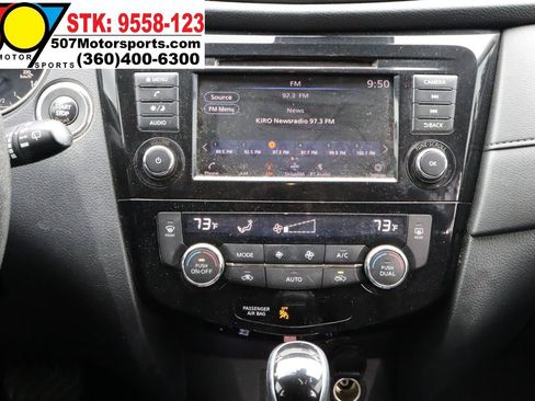 Used 2019 Nissan Rogue SV AWD/4WD image 20