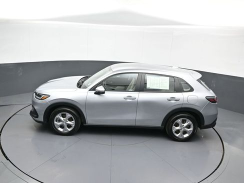 Certified 2024 Honda HR-V LX image 39