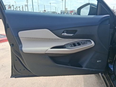 New 2026 Nissan Sentra SL w/ Floor Mat Package FWD image 8
