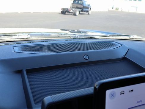 New 2025 Ford F150 Lightning Platinum image 32