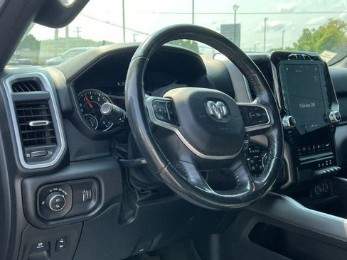 Used 2020 RAM 1500 Big Horn AWD/4WD image 2