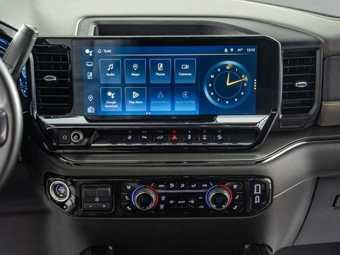 Used 2024 Chevrolet Silverado 2500 ZR2 w/ Technology Package image 26