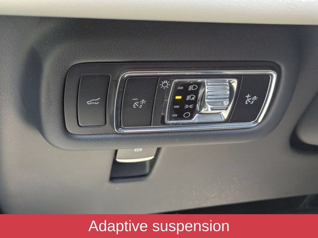 Used 2024 Lincoln Nautilus Reserve AWD/4WD image 14