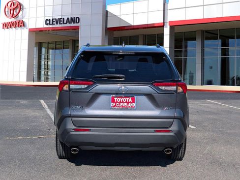 Used 2025 Toyota RAV4 XLE image 6