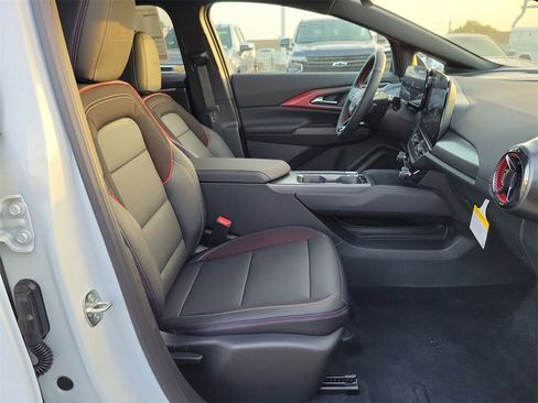 New 2026 Chevrolet Equinox EV RS image 14