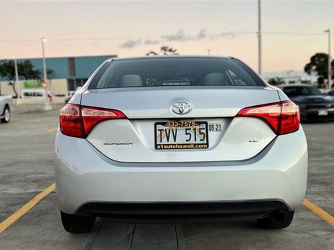 Used 2017 Toyota Corolla LE FWD image 4