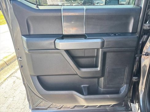 Used 2018 Ford F150 XLT w/ Equipment Group 302A Luxury AWD/4WD image 18