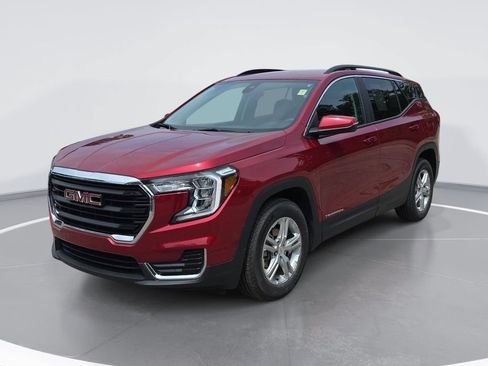 Certified 2023 GMC Terrain SLE w/ Driver Convenience Package FWD image 9