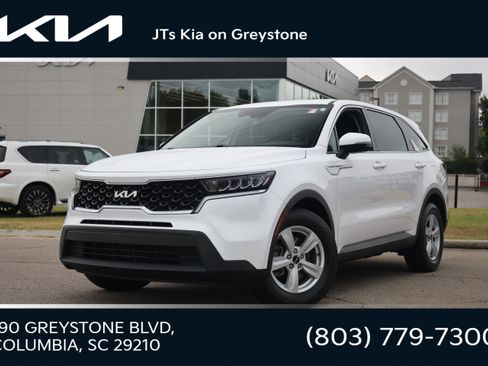 Used 2022 Kia Sorento LX FWD image 1