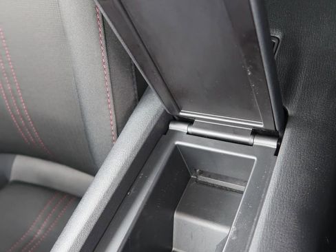 Used 2017 MAZDA MX-5 Miata Club image 27