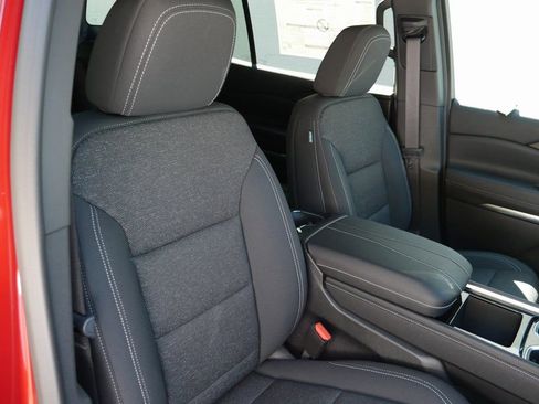 New 2026 Chevrolet Traverse LT w/ LPO, Floor Liner Package image 20