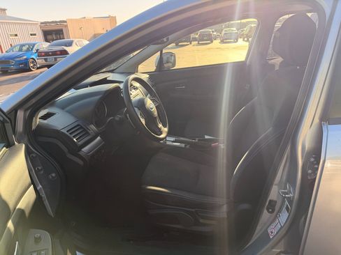 Used 2014 Subaru Crosstrek 2.0i Premium w/ Moonroof Package AWD/4WD image 6