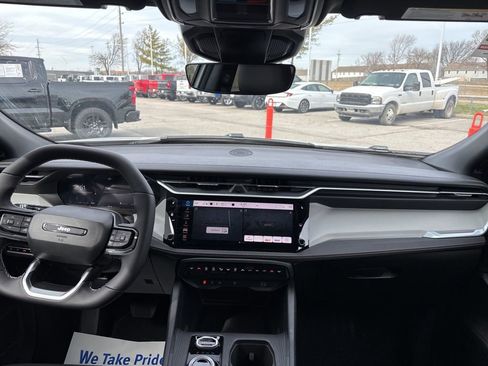 New 2026 Jeep Cherokee Limited AWD/4WD image 2