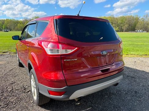 Used 2016 Ford Escape SE w/ SE Cold Weather Package AWD/4WD image 3