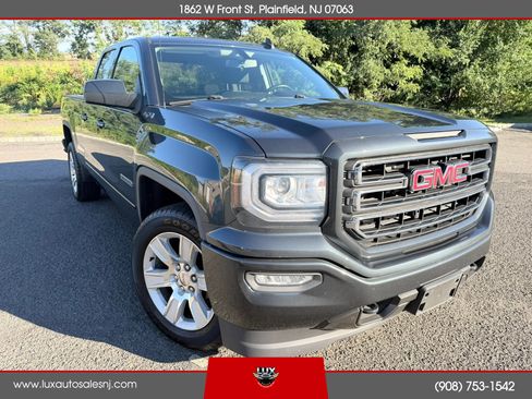 Used 2018 GMC Sierra 1500 SLE w/ SLE Value Package AWD/4WD image 27