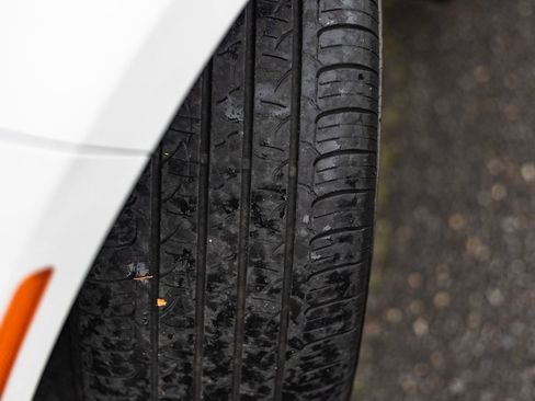 Used 2023 Hyundai Kona SE w/ Cargo Package image 5