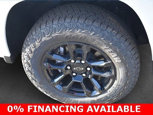 New 2025 Chevrolet Colorado Z71 w/ Midnight Edition image 11