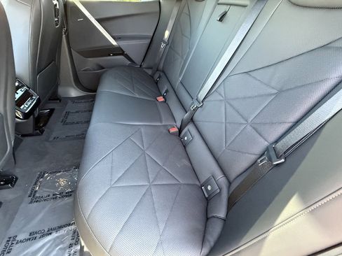 Used 2025 BMW iX xDrive50 w/ Premium Package image 31