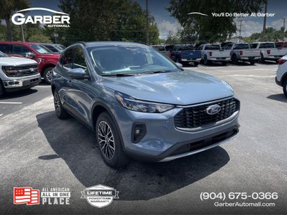 New 2025 Ford Escape SE