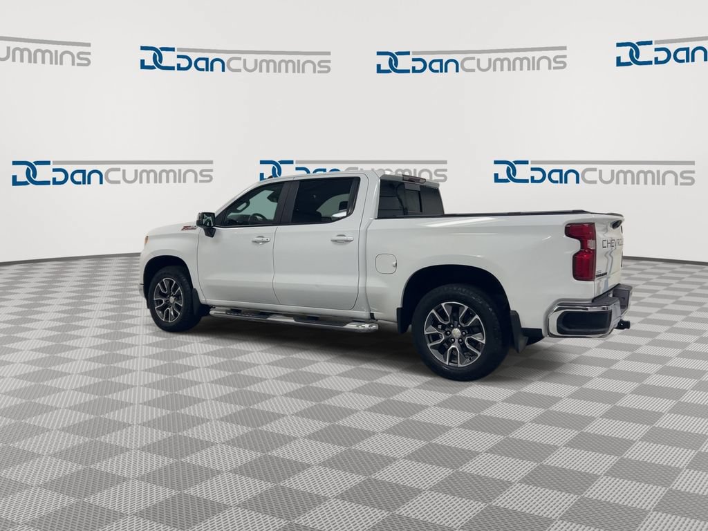 Used 2022 Chevrolet Silverado 1500 LT AWD/4WD image 6