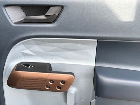 Used 2024 Ford Maverick Lariat image 19