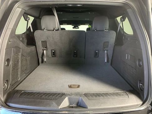 Used 2024 Chevrolet Suburban LT AWD/4WD image 27
