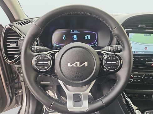 Certified 2023 Kia Soul EX FWD image 28